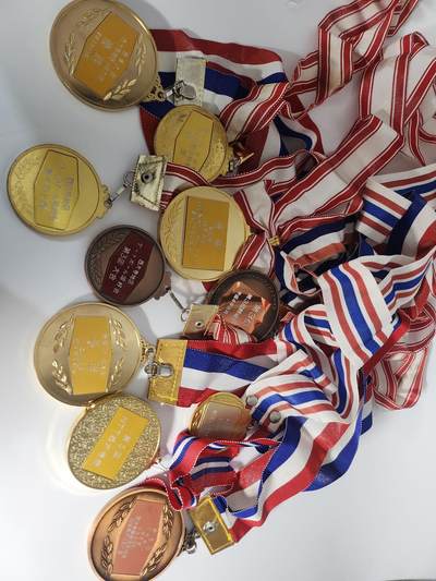 南水社第二次拍卖 日本奖牌一组，金属制接近1kg