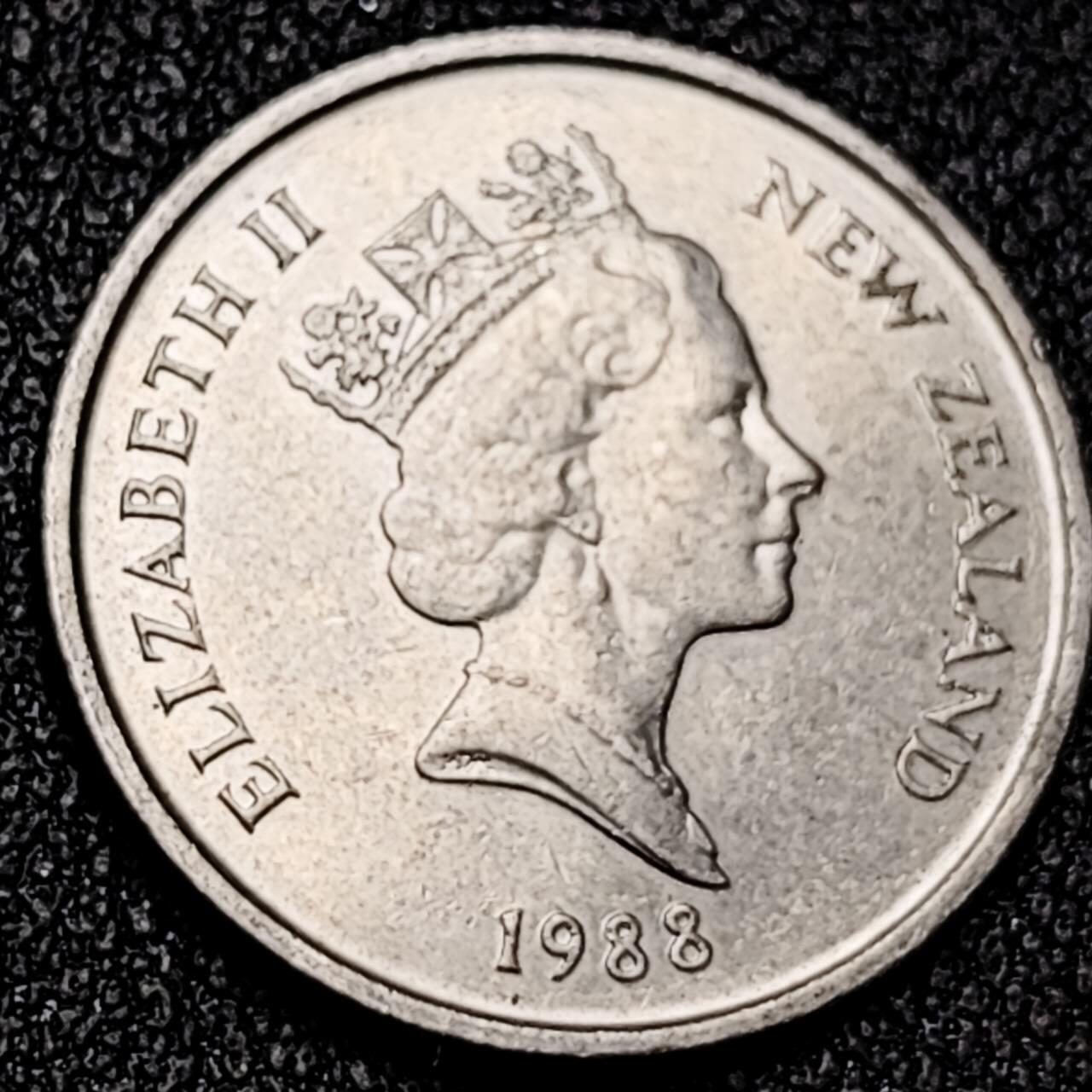 泉币菌-第196场- 新年快乐 新年第4场 本场拍品多 请提前出价 。