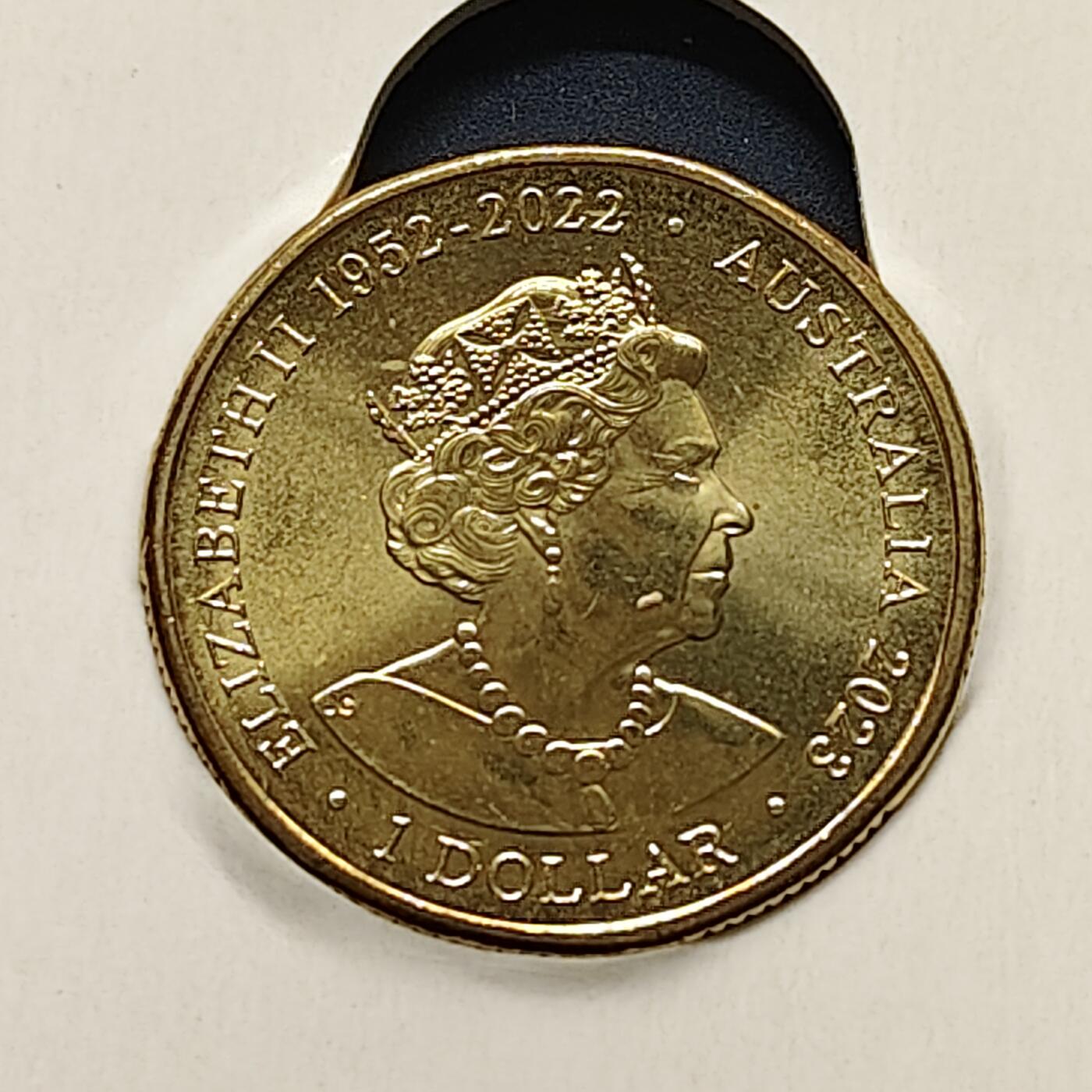 【全场包邮】纯粹捡漏拍505场 澳大利亚2023年1元超大地标系列阿德雷德河跳跃鳄鱼官方卡装纪念币