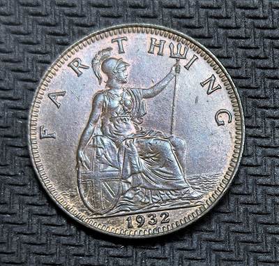 外国优质老铜币银币，周日九点倒数截拍，满百包邮，持续收拍，初八发货 - 原光英国1932年法新。正面是英王乔治五世的头像，铭文 彰显其 “日不落帝国” 君主的身份；背面是象征不列颠尼亚的女神坐像，手持三叉戟，见证了两次世界大战之间英国的殖民霸权与经济稳定。