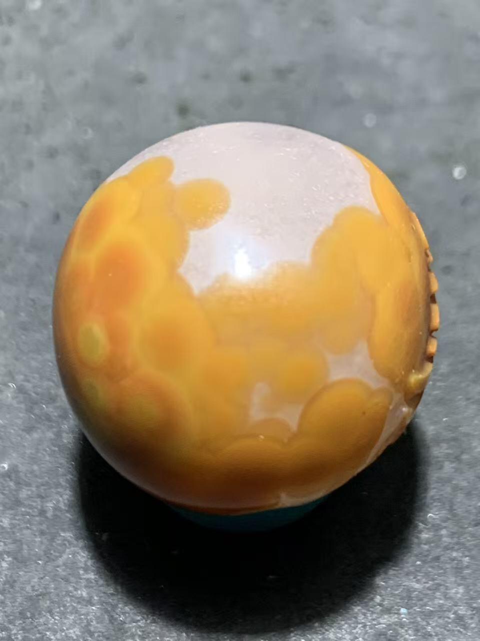 精美冰飘战国红玛瑙手工雕刻義字珠一颗！