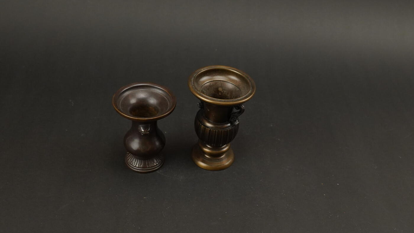 上海都达杂项专场三十三【年后发货全场包邮】  近代 名家“吉祥”款、“宗南”款铜瓶 2件