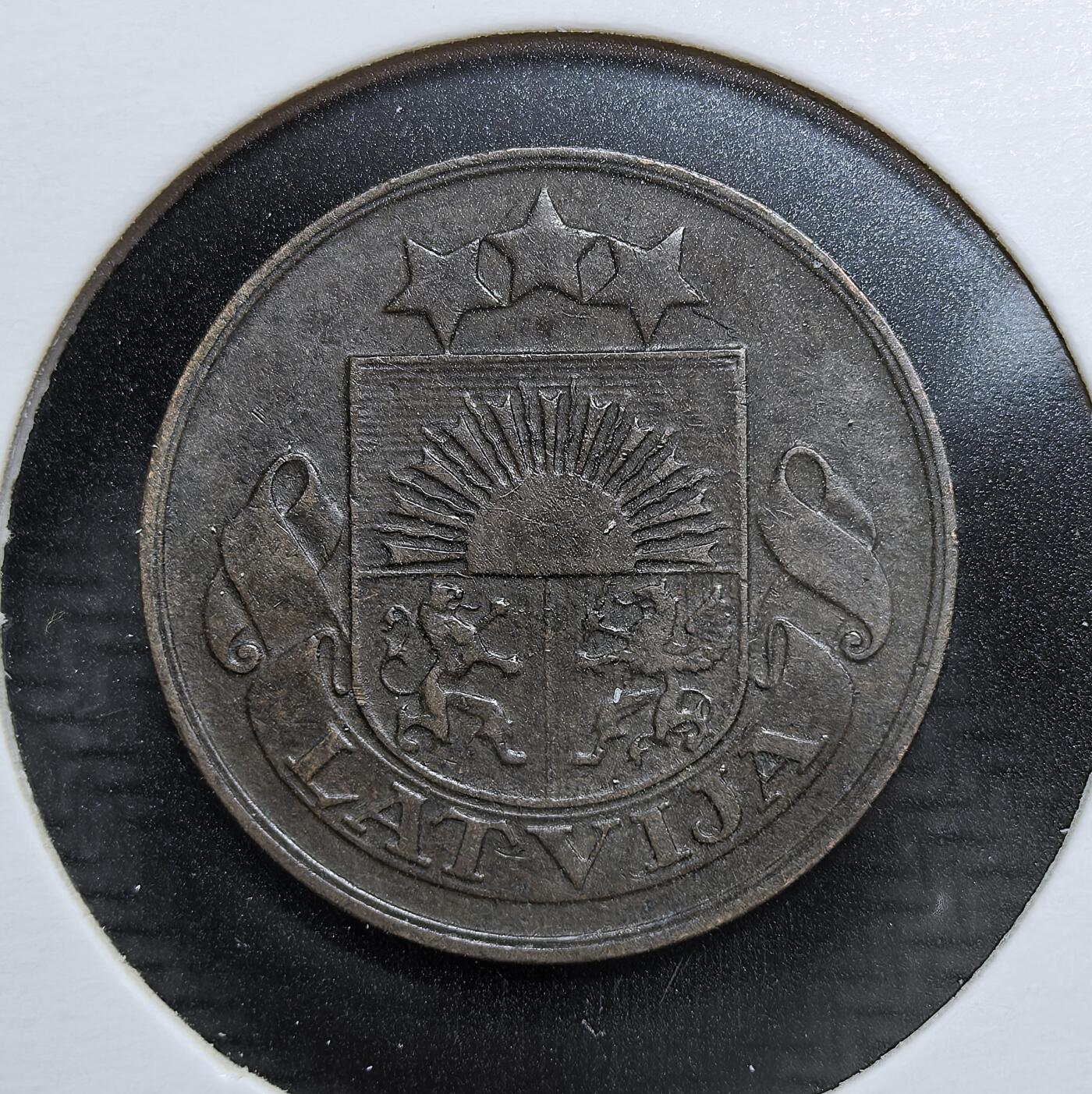 外国优质老铜币银币，周日九点倒数截拍，满百包邮，持续收拍，初八发货 拉脱维亚1926年2分铜币，见证了拉脱维亚在两次世界大战之间短暂的独立时期。