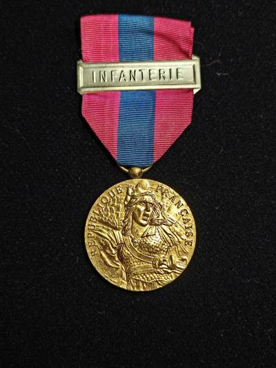 马到成功 迎新年  精品专场 - 法国国防服役章 步兵勋条