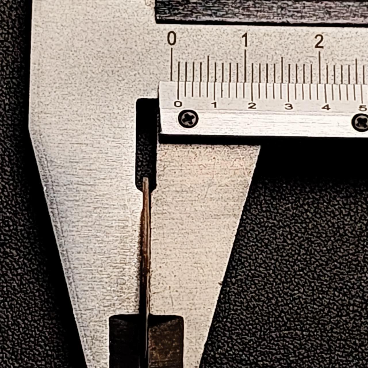 泉币菌-第196场- 新年快乐 新年第4场 本场拍品多 请提前出价 稀少 原铜光UNC 出厂状态 安南 启定通宝 机制币 23×0.9mm