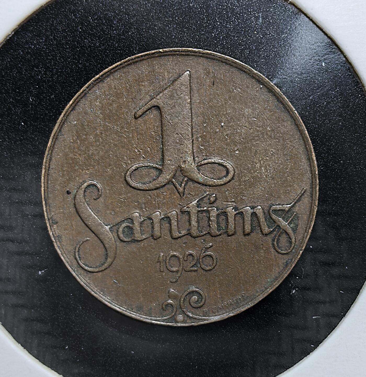 外国优质老铜币银币，周日九点倒数截拍，满百包邮，持续收拍，初八发货 拉脱维亚1926年1分铜币，见证了拉脱维亚在两次世界大战之间短暂的独立时期。
