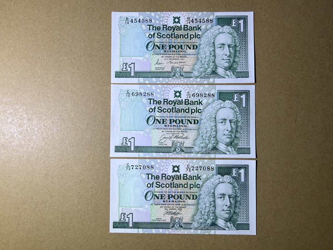 《艾美收藏》第232期-2.22周日外币靓号精品场(春节首拍) 苏格兰1镑3张 UNC 不同年份卷毛 全部双尾88