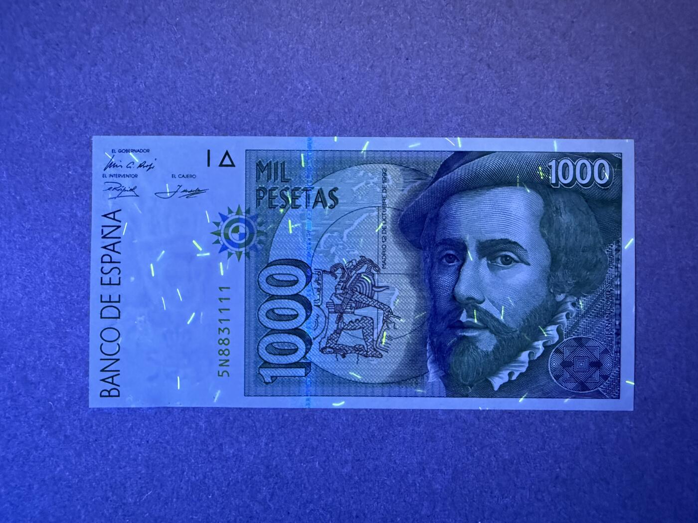 《艾美收藏》第232期-2.22周日外币靓号精品场(春节首拍) 狮子号 西班牙1000比塞塔 UNC 1992年末版 无47狮子号 局部轻微荧光