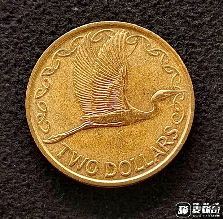 新西兰1990年首发首版女皇头像/大篮鹭图案2新元靓品硬币