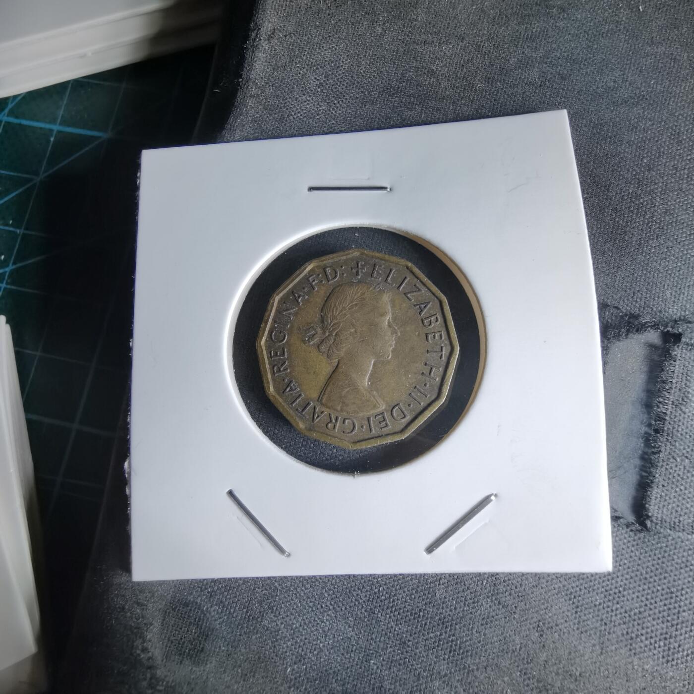 沼泽如烟--第1000场 英国1966年3便士