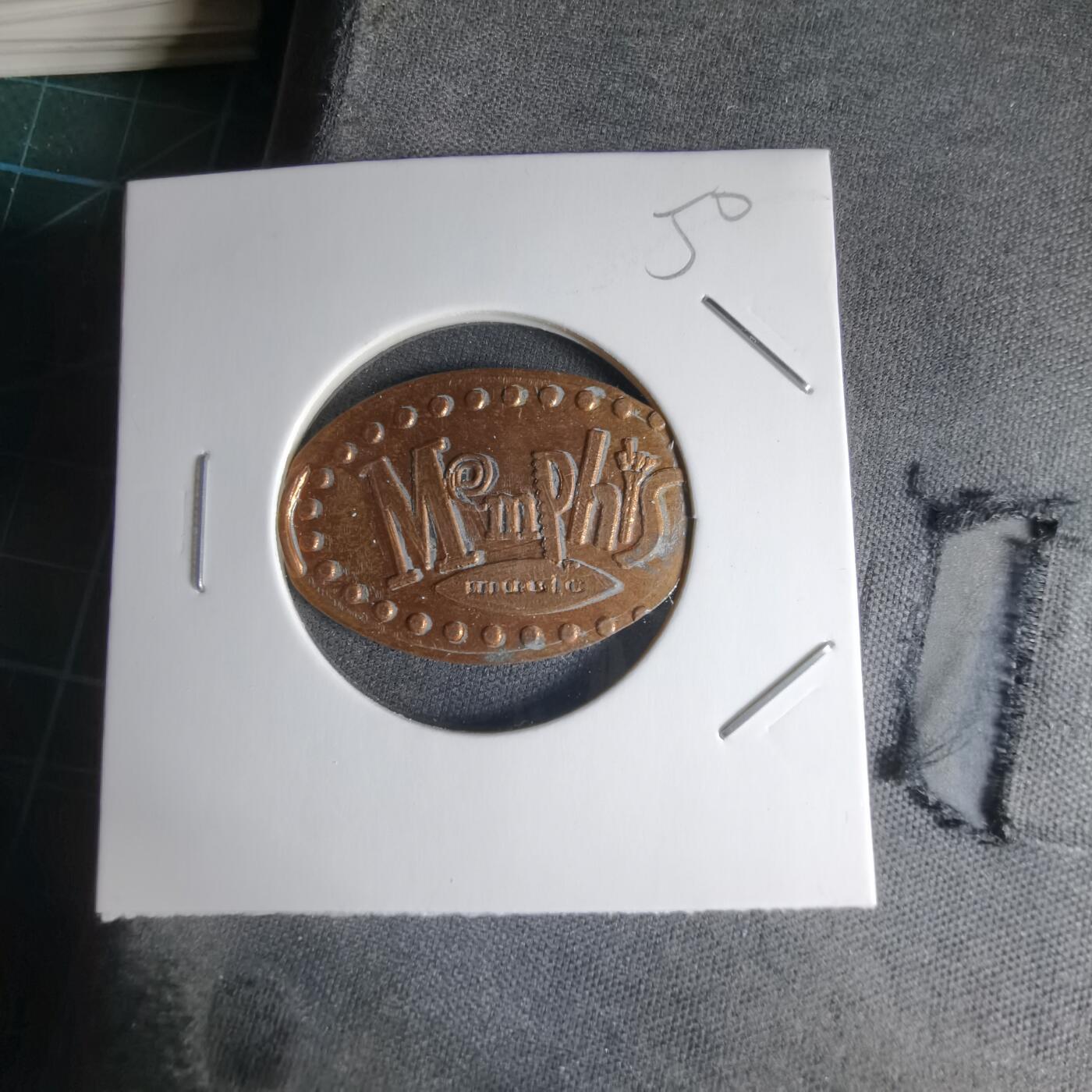 沼泽如烟--第1000场 旅游纪念品