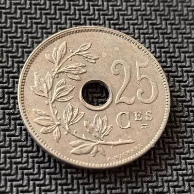 外国优质老铜币银币，周日九点倒数截拍，满百包邮，持续收拍，初八发货 - 比利时1929年25 生丁，发行于两次世界大战之间的稳定时期。正面的月桂枝纹饰与面值，体现了比利时的币制传统；背面的王冠，彰显了比利时王国的君主立宪政体，见证了其在两次大战间的和平发展阶段。