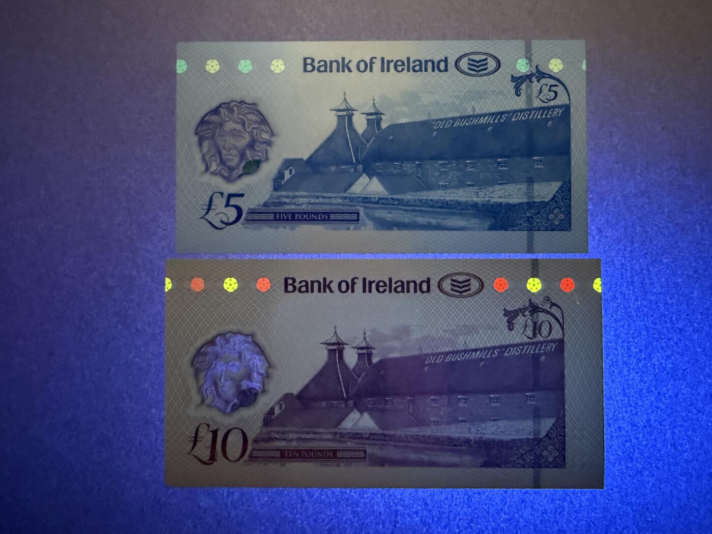 《艾美收藏》第232期-2.22周日外币靓号精品场(春节首拍) 北爱尔兰5、10镑2张 UNC 爱尔兰银行塑料钞 无4全同号