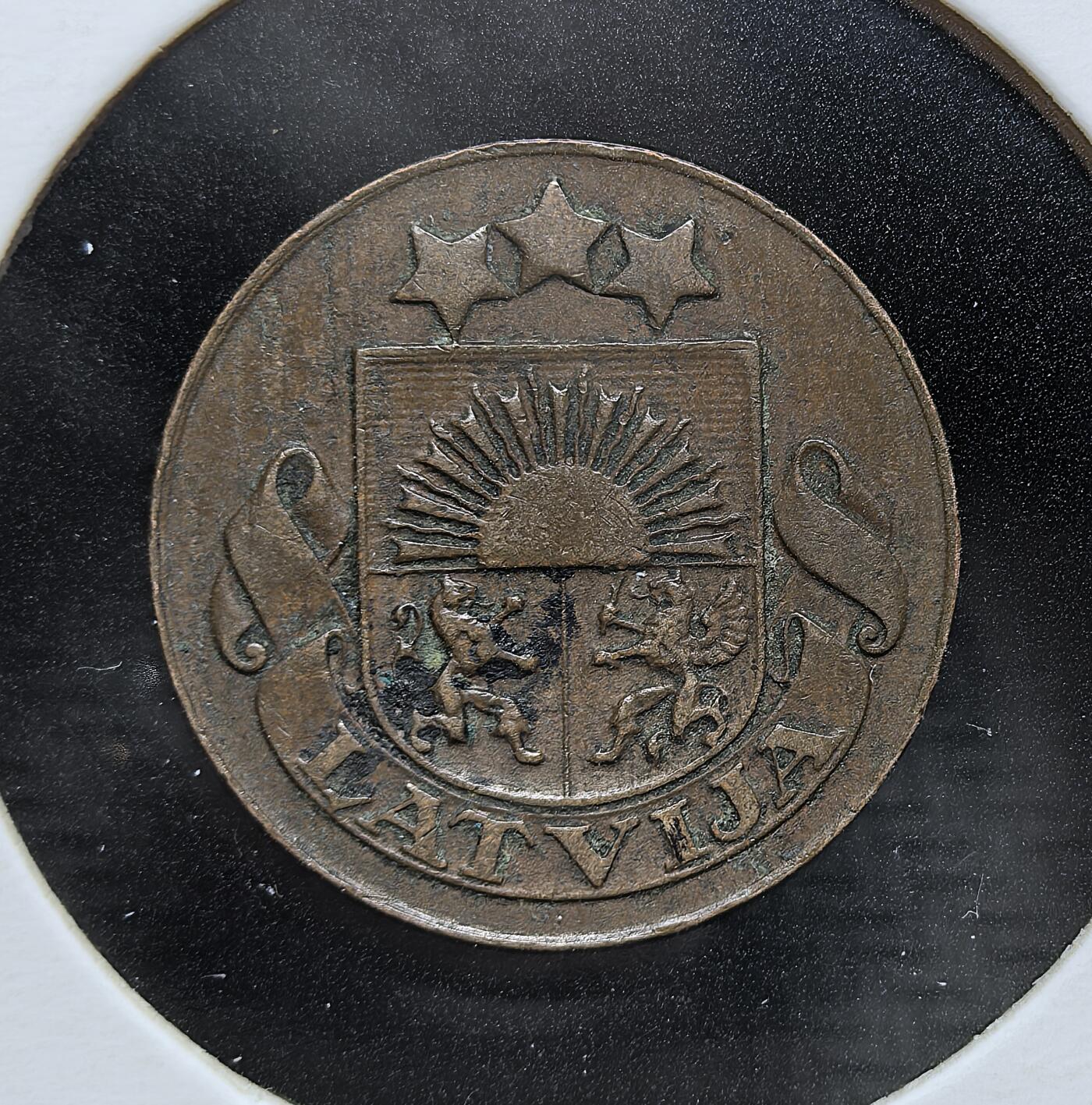 外国优质老铜币银币，周日九点倒数截拍，满百包邮，持续收拍，初八发货 拉脱维亚1926年1分铜币，见证了拉脱维亚在两次世界大战之间短暂的独立时期。