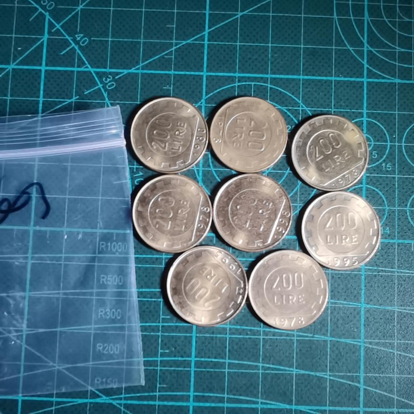 沼泽如烟--第1001场 意大利200里拉八枚