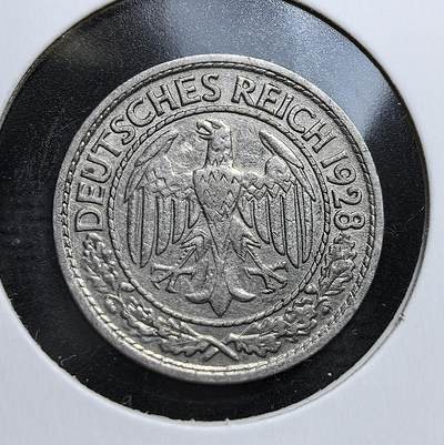 外国优质老铜币银币，周日九点倒数截拍，满百包邮，持续收拍，初八发货 - 魏玛共和国1928年50 帝国芬尼A版。正面的帝国鹰徽，代表一战后德国的共和政体；背面的放射纹面值设计，体现了魏玛时期的货币风格，见证了德国在两次世界大战之间的经济与政治过渡。