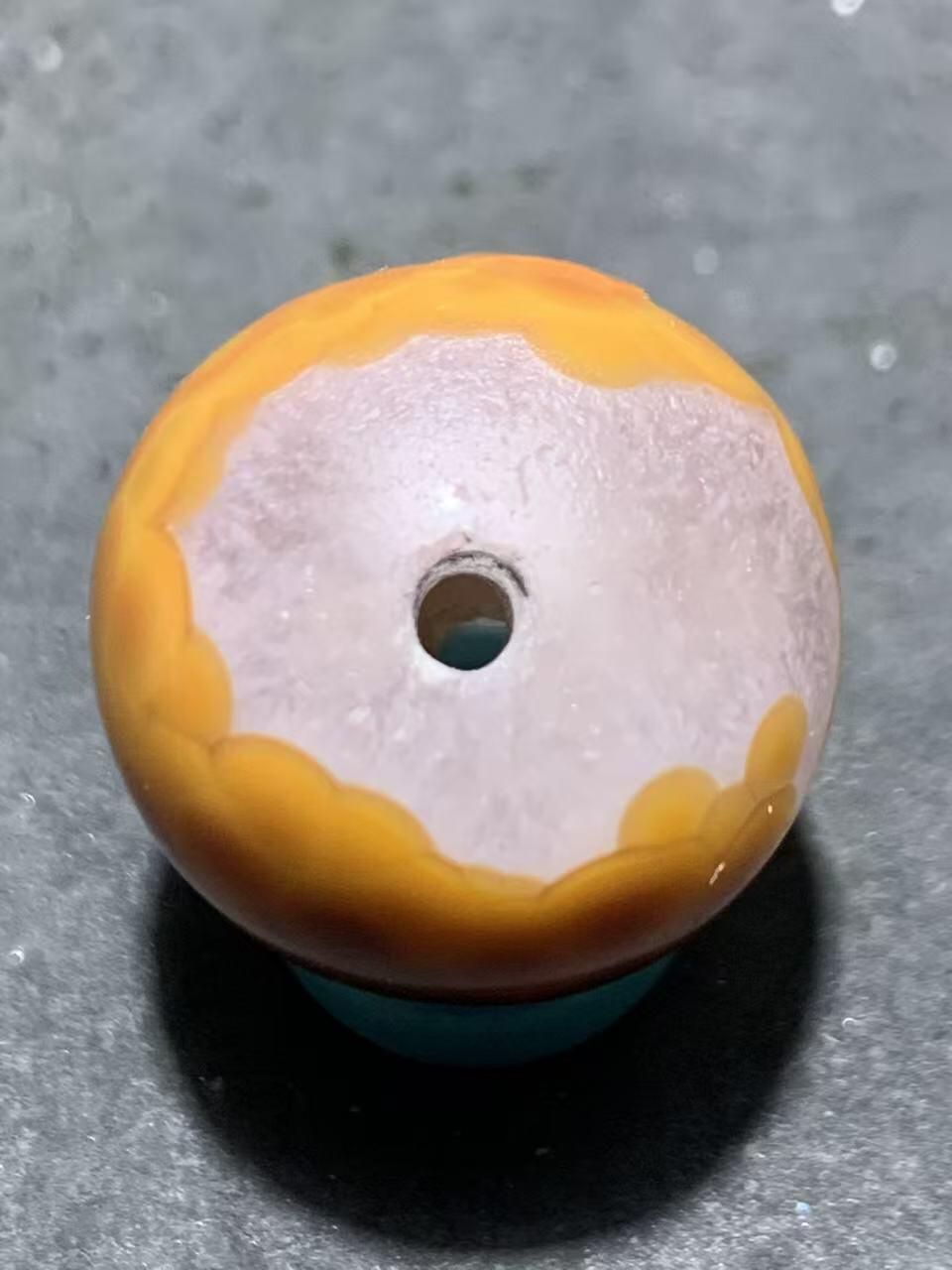 精美冰飘战国红玛瑙手工雕刻義字珠一颗！