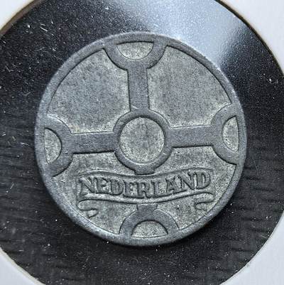外国优质老铜币银币，周日九点倒数截拍，满百包邮，持续收拍，初八发货 - 荷兰1942年1分锌币，是纳粹德国占领荷兰期间的战时货币，见证了二战期间荷兰被占领、经济受困的艰难岁月。