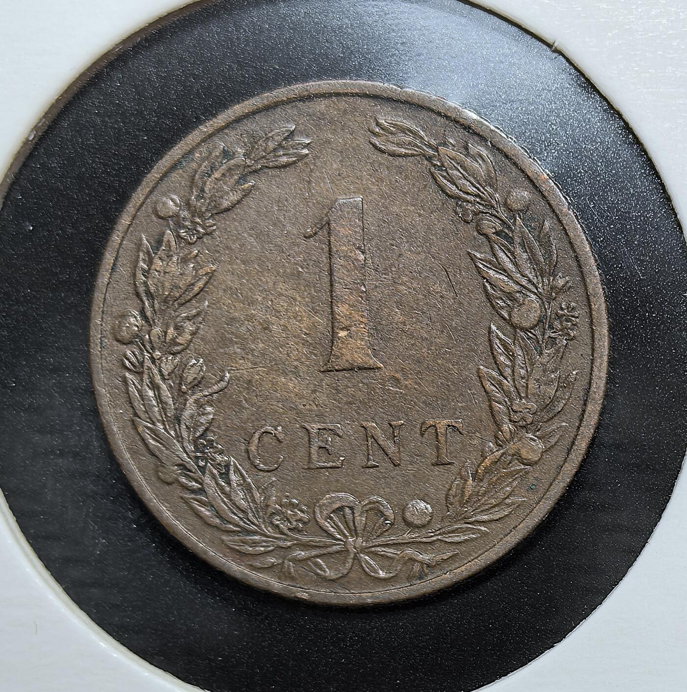 外国优质老铜币银币，周日九点倒数截拍，满百包邮，持续收拍，初八发货 荷兰1906年1分铜币，正面是荷兰国徽中的持剑雄狮图案 彰显了荷兰王国的主权；背面的月桂枝与水果花环，象征着荷兰的物产与繁荣，也见证了 20 世纪初荷兰作为殖民帝国的稳定时期。