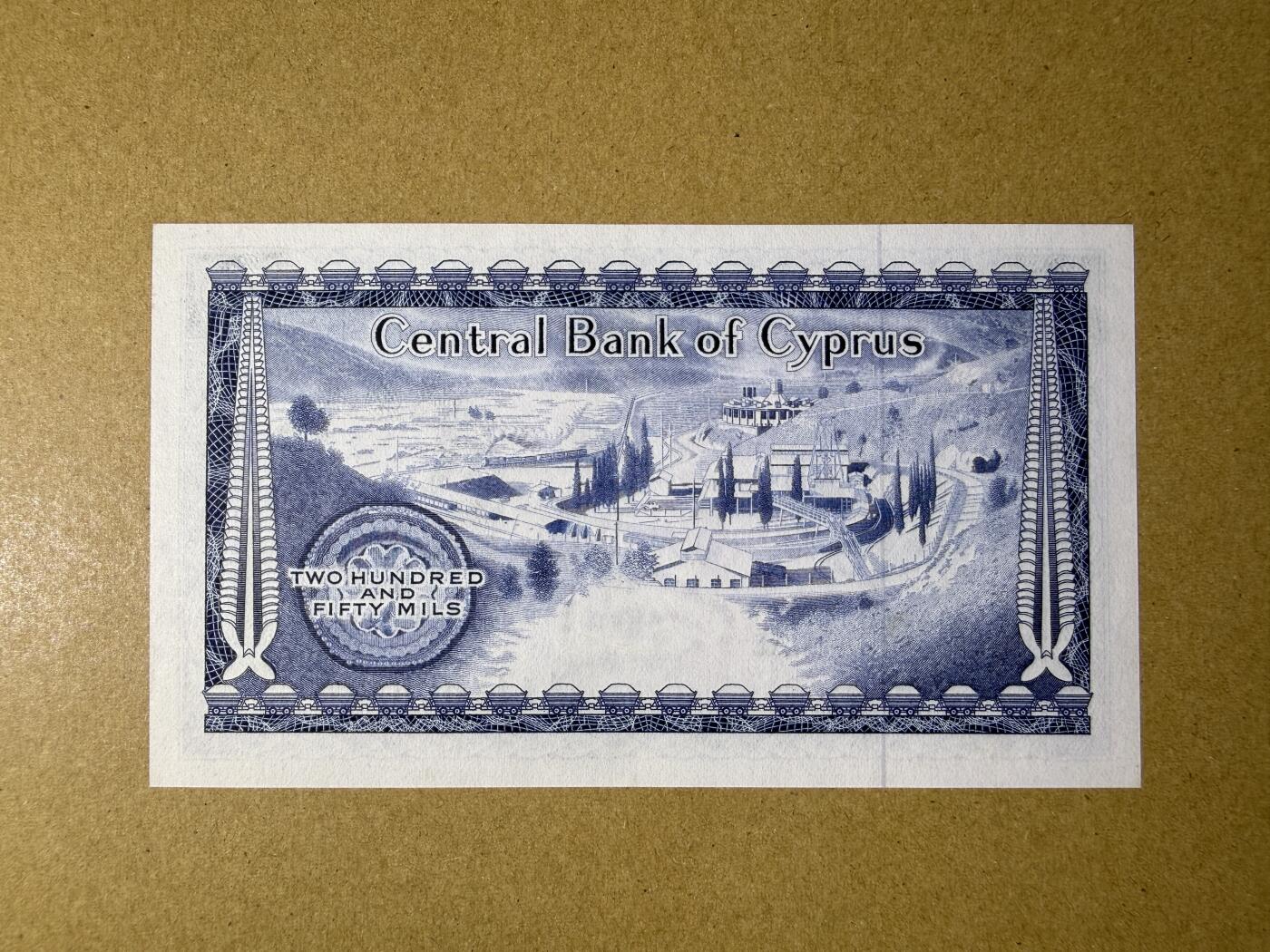 《艾美收藏》第232期-2.22周日外币靓号精品场(春节首拍) 豹子号 塞浦路斯250米尔 UNC 1976年 无4双豹子号