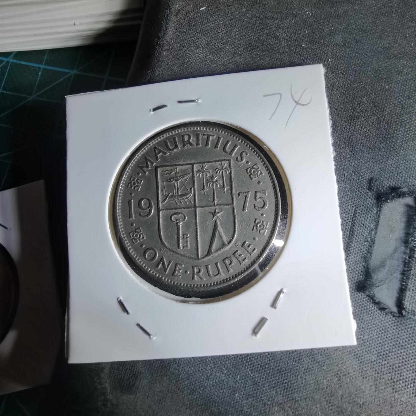 沼泽如烟--第1000场 毛里求斯1975年1卢比