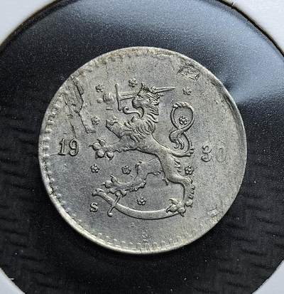 外国优质老铜币银币，周日九点倒数截拍，满百包邮，持续收拍，初八发货 - 芬兰1930年25盆尼，属于芬兰独立后早期流通辅币。正面以面值与麦穗象征农业，背面是国徽 “持剑雄狮”。它发行于两次大战之间，见证了芬兰经济稳定与货币体系完善，后随通胀退出流通。