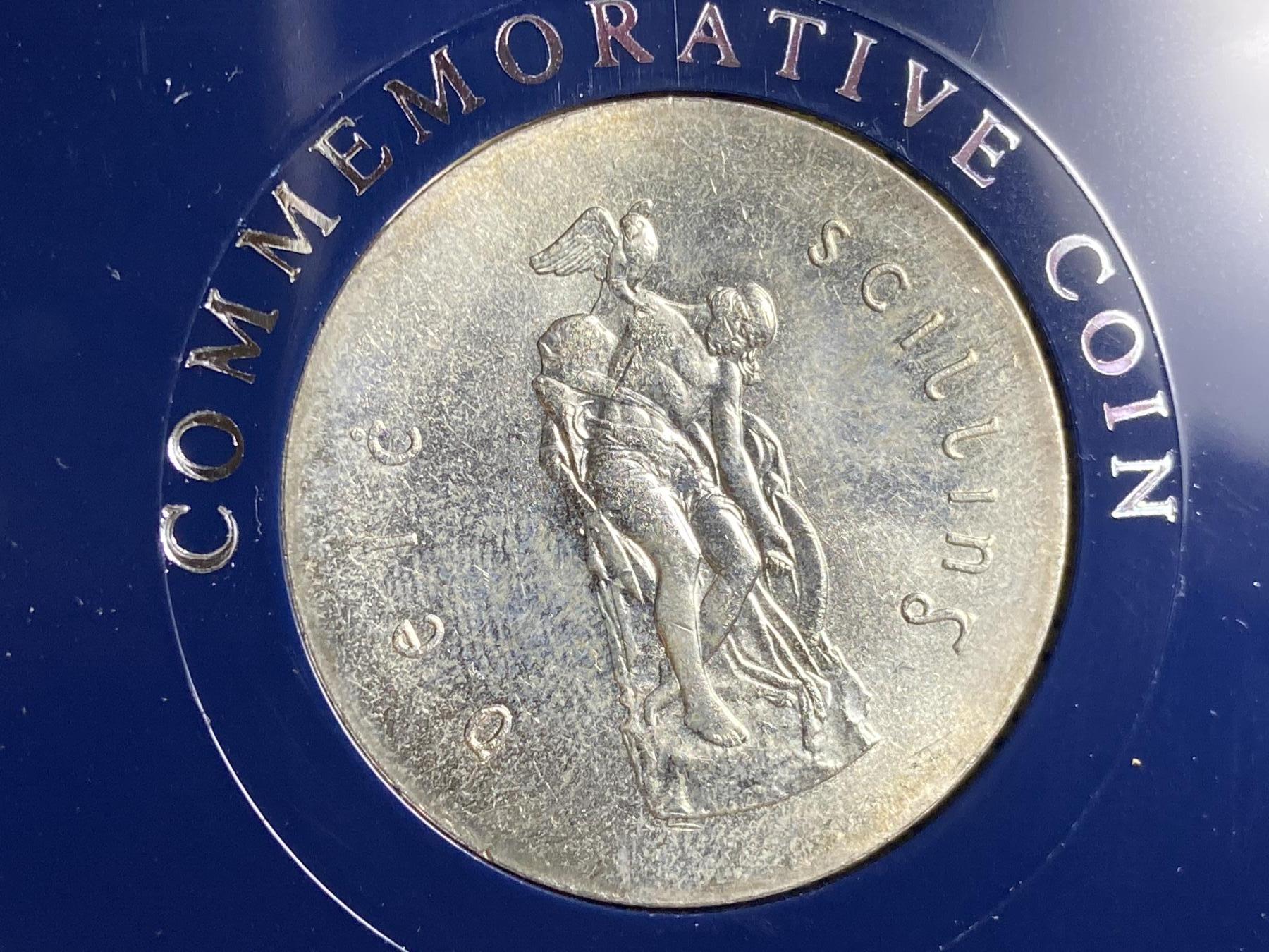 2026年第三十一场(总第二百场)英国一线回流散币新春特拍第三场(免佣金) 爱尔兰银行原盒–爱尔兰🇮🇪1966年10先令银币(爱尔兰1916年复活节起义50周年纪念币，18.14克，833高银)