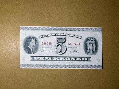 《艾美收藏》第232期-2.22周日外币靓号精品场(春节首拍) - 丹麦5克朗 UNC 1960年老版本 三裸女雕塑