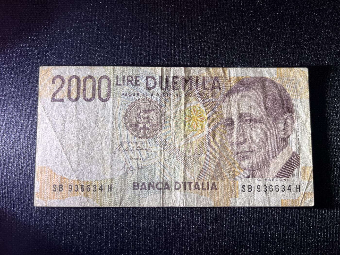 世界各国纸币拍卖 1990年 意大利2000里拉 实物图
