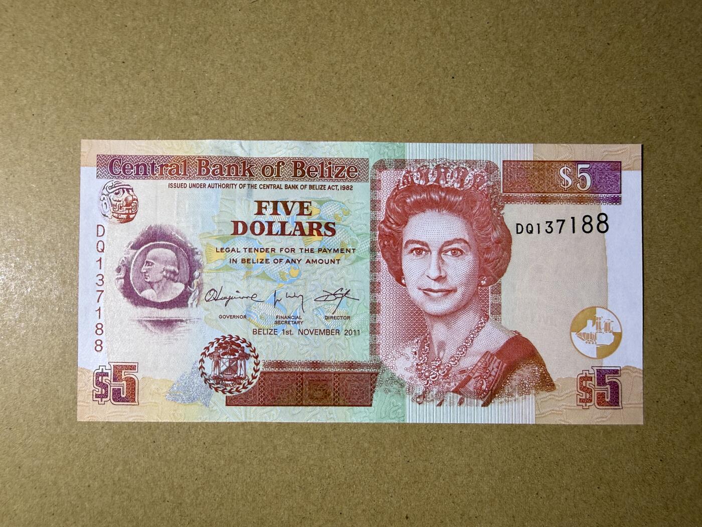 《艾美收藏》第232期-2.22周日外币靓号精品场(春节首拍) 伯利兹5元 UNC 2011年女王 无4双尾88