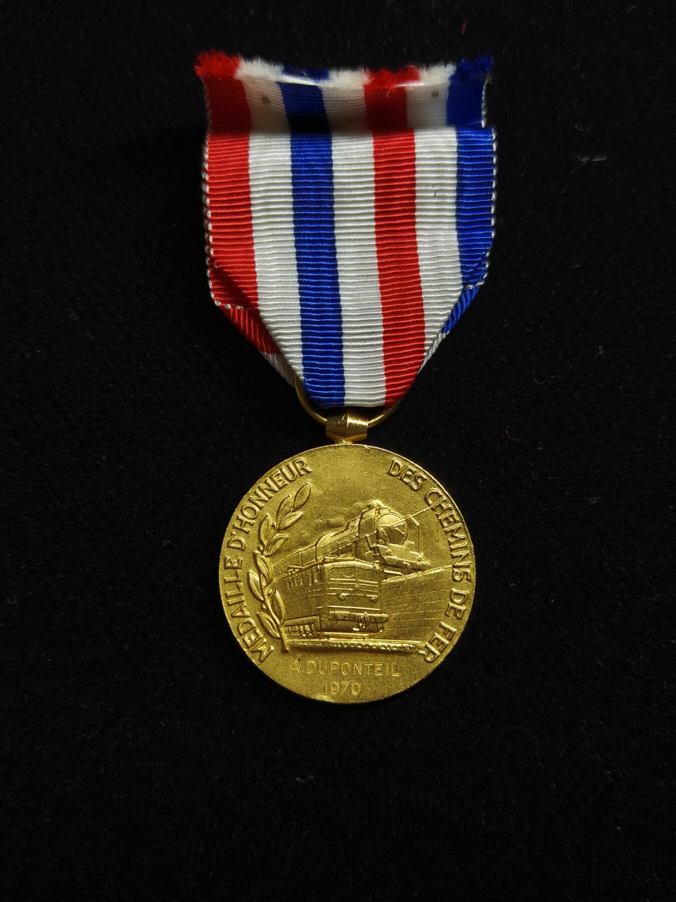 马到成功 迎新年  精品专场 法国铁道金级荣誉章