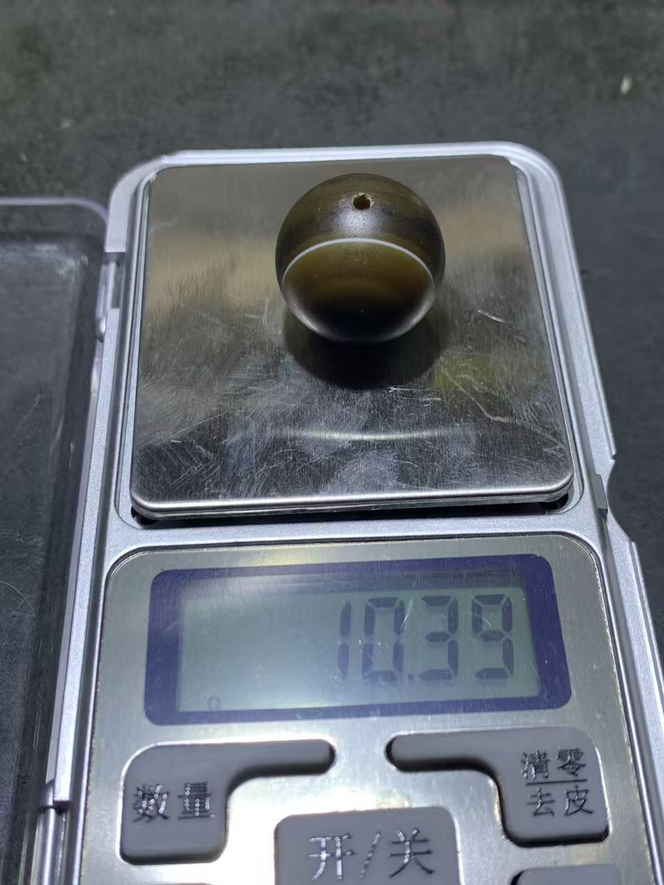 高玉化缠丝玛瑙通货2.0圆珠一颗，