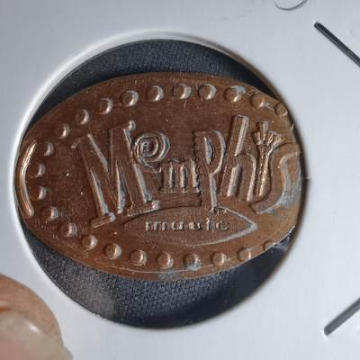 沼泽如烟--第1000场 - 旅游纪念品