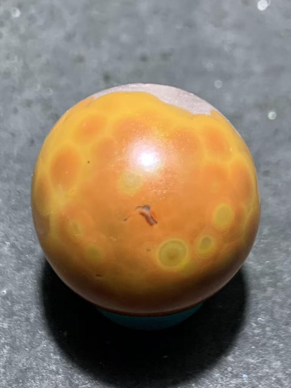 精美冰飘战国红玛瑙手工雕刻義字珠一颗！