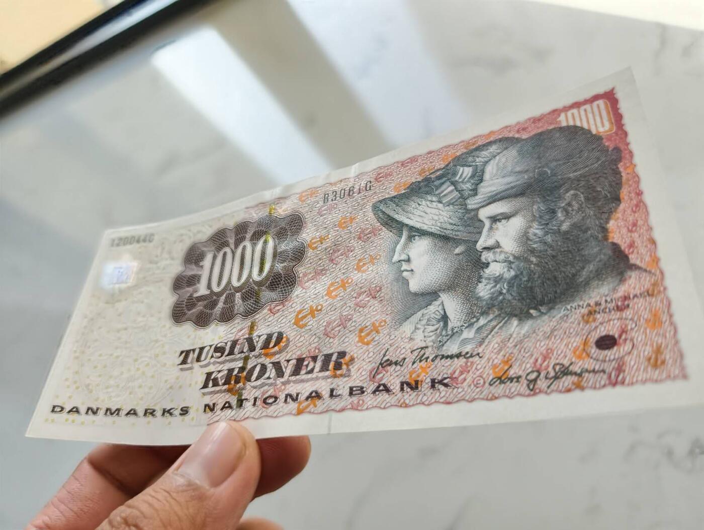 春节钱币瓷器清货捡漏拍场