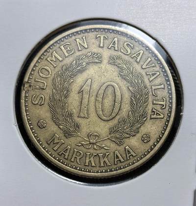 外国优质老铜币银币，周日九点倒数截拍，满百包邮，持续收拍，初八发货 - 芬兰1930年10马克，是芬兰独立后大面额辅币的代表。正面以云杉枝与芬兰国名彰显国家象征，背面是国徽 “持剑雄狮”，见证了芬兰在两次大战间的经济稳定与货币体系完善。