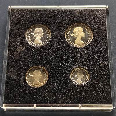 【全场包邮】纯粹捡漏拍505场 - 英国2000年女王涤足银币套装-带盒