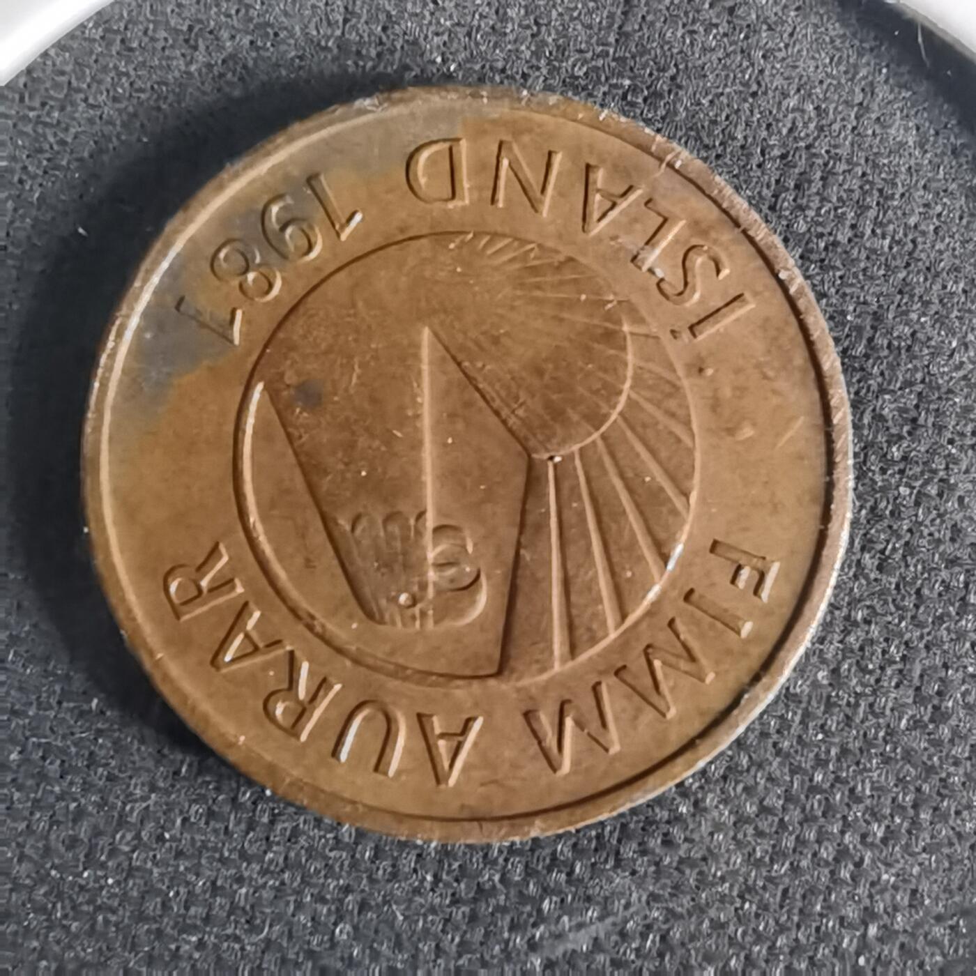 沼泽如烟--第1001场 冰岛1981年5奥拉