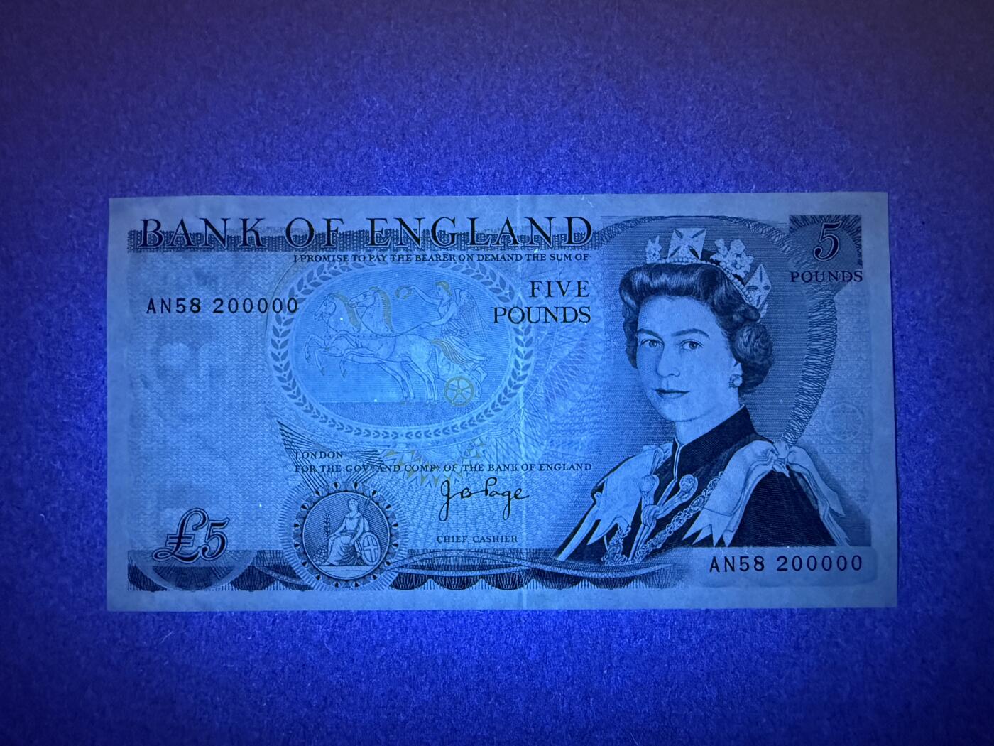 《艾美收藏》第232期-2.22周日外币靓号精品场(春节首拍) 老虎号 英格兰5镑 UNC D序列 无347老虎号