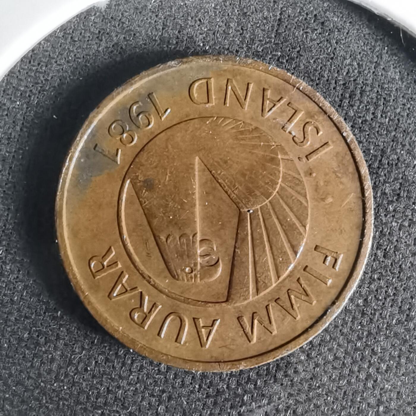 沼泽如烟--第1001场 冰岛1981年5奥拉