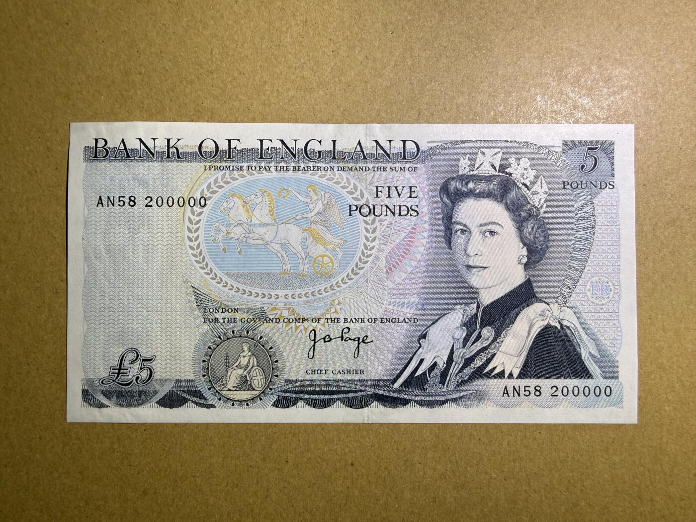 《艾美收藏》第232期-2.22周日外币靓号精品场(春节首拍) 老虎号 英格兰5镑 UNC D序列 无347老虎号