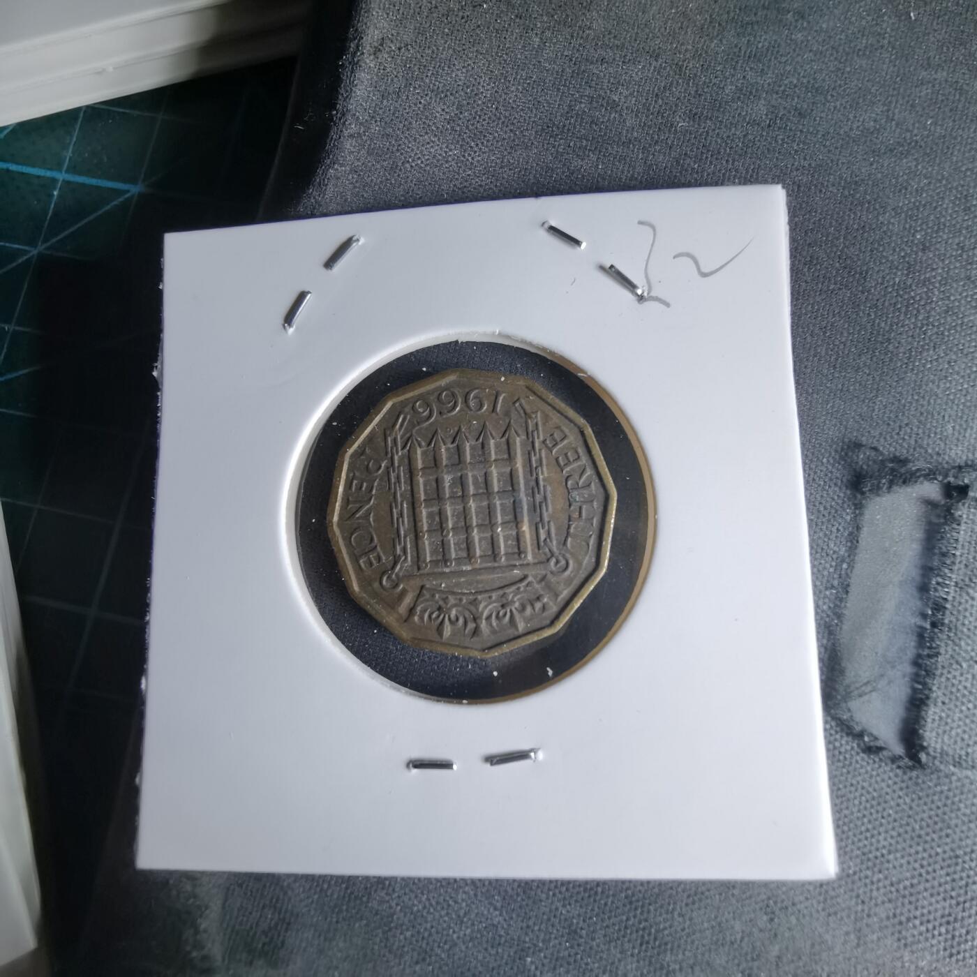 沼泽如烟--第1000场 英国1966年3便士