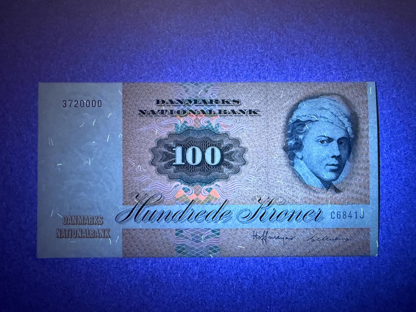 《艾美收藏》第232期-2.22周日外币靓号精品场(春节首拍) 豹子号 丹麦100克朗 UNC 1984年彩蝶初版 豹子号