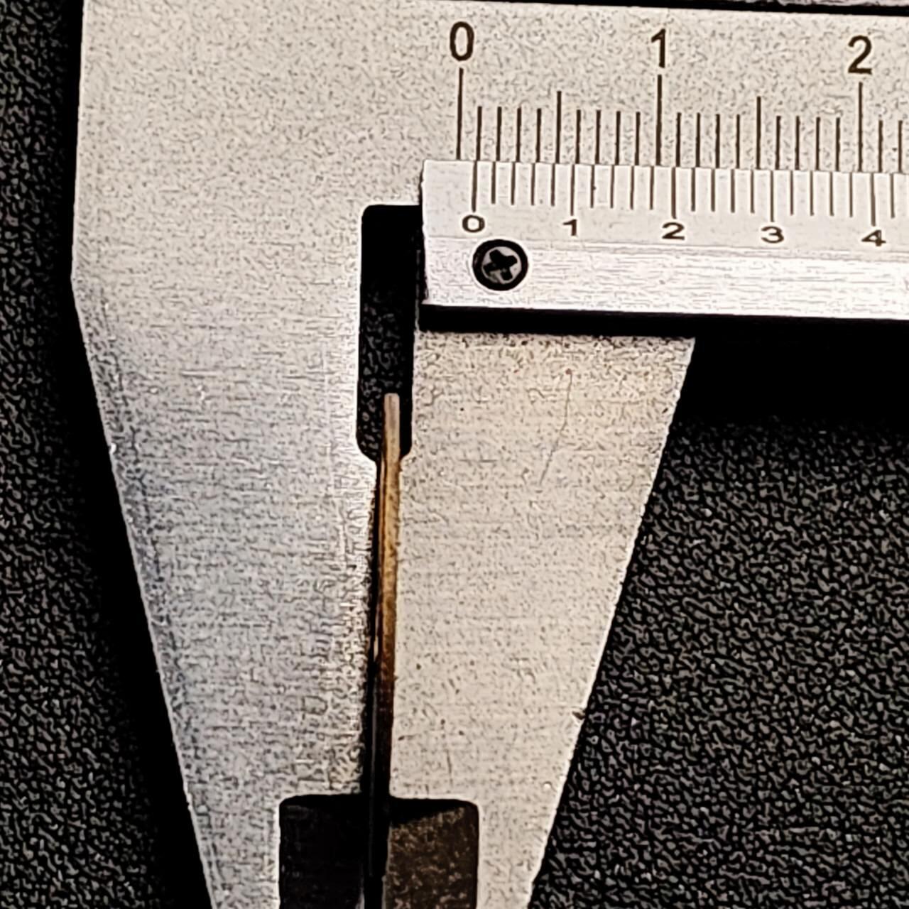 泉币菌-第196场- 新年快乐 新年第4场 本场拍品多 请提前出价 稀少 原铜光UNC 出厂状态 安南 启定通宝 机制币 23×0.9mm