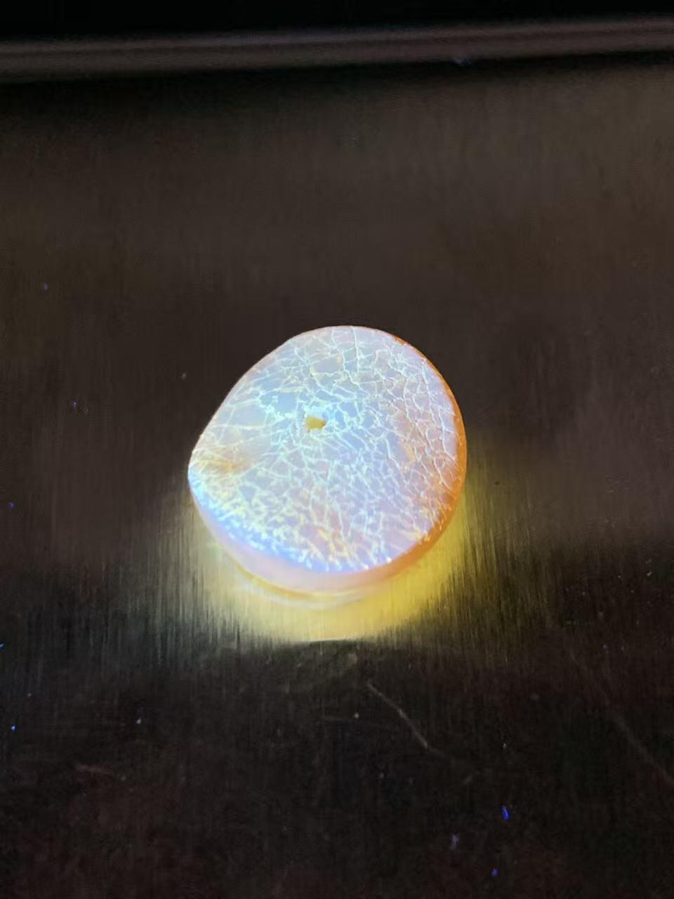 精美桔皮纹原皮蜜蜡随形饼子一个！！