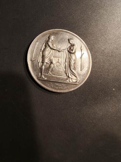 老王徽章第184期 - 法国婚章   950银    直径34mm    重量17.6g