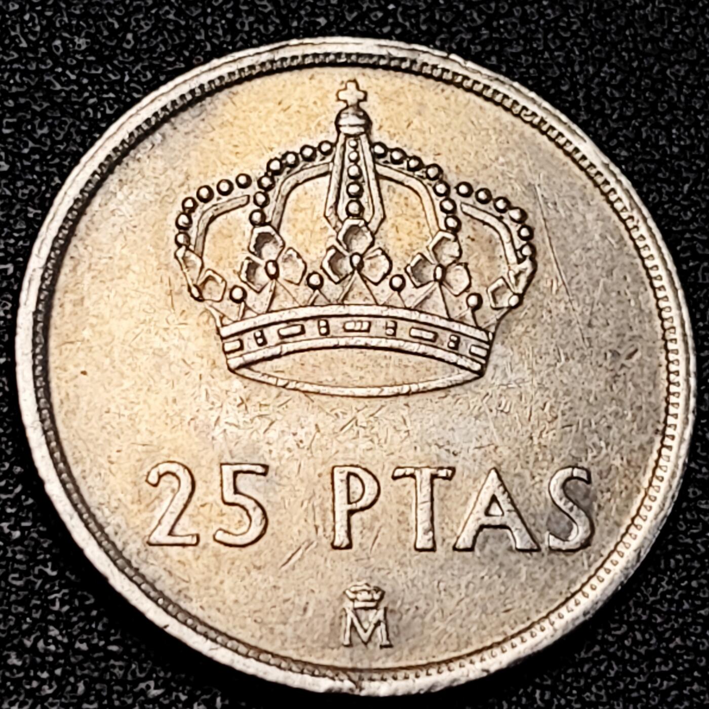 泉币菌-第195场- 新年快乐 新年第三场 本场拍品多 请提前出价 西班牙1982年25比萨塔 卡洛斯一世 铜镍币 26.5mm 