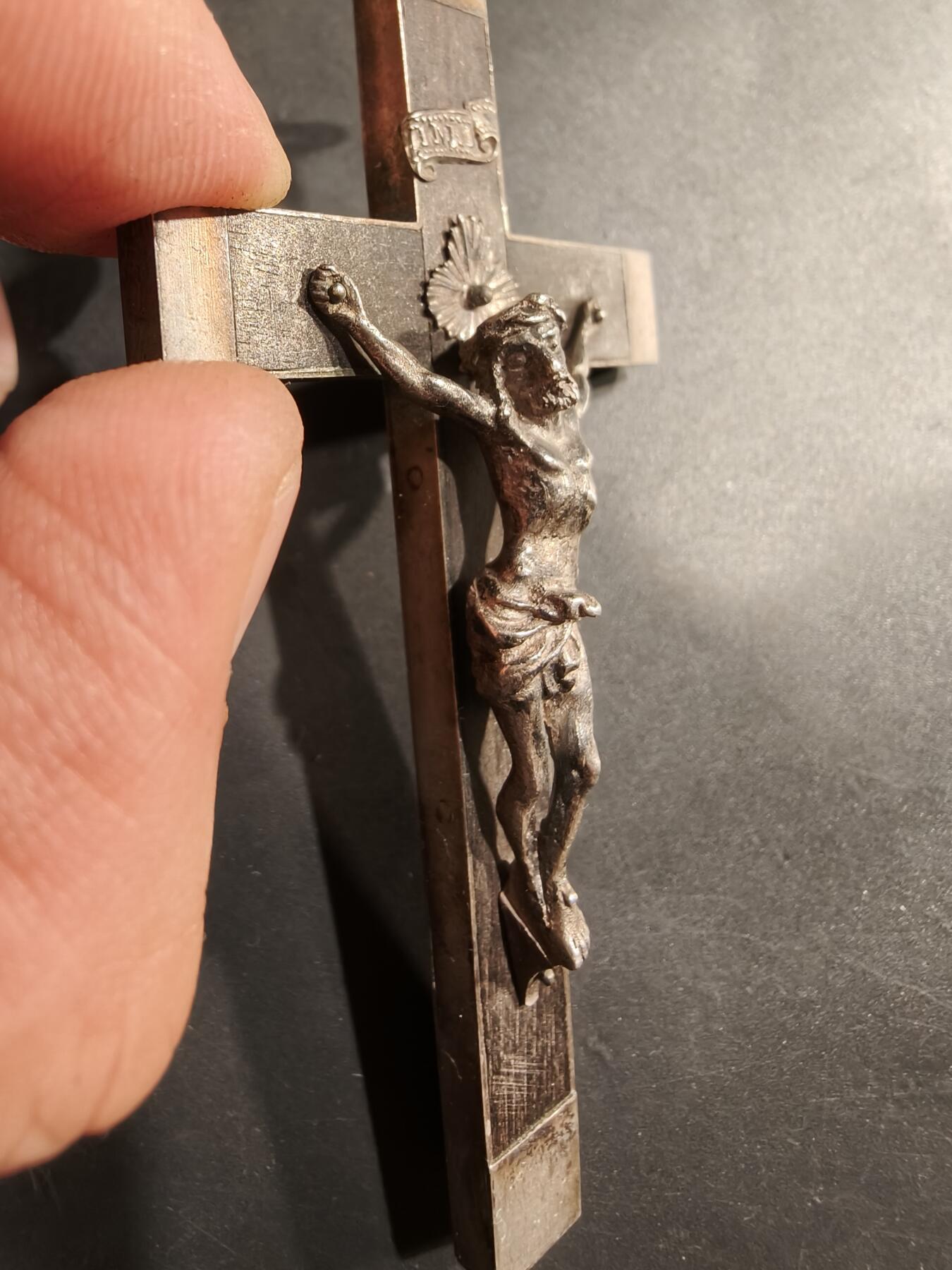 老王徽章第184期 法国天主教会十字架    大型尺寸90×45mm     螃蟹银标     21.3g