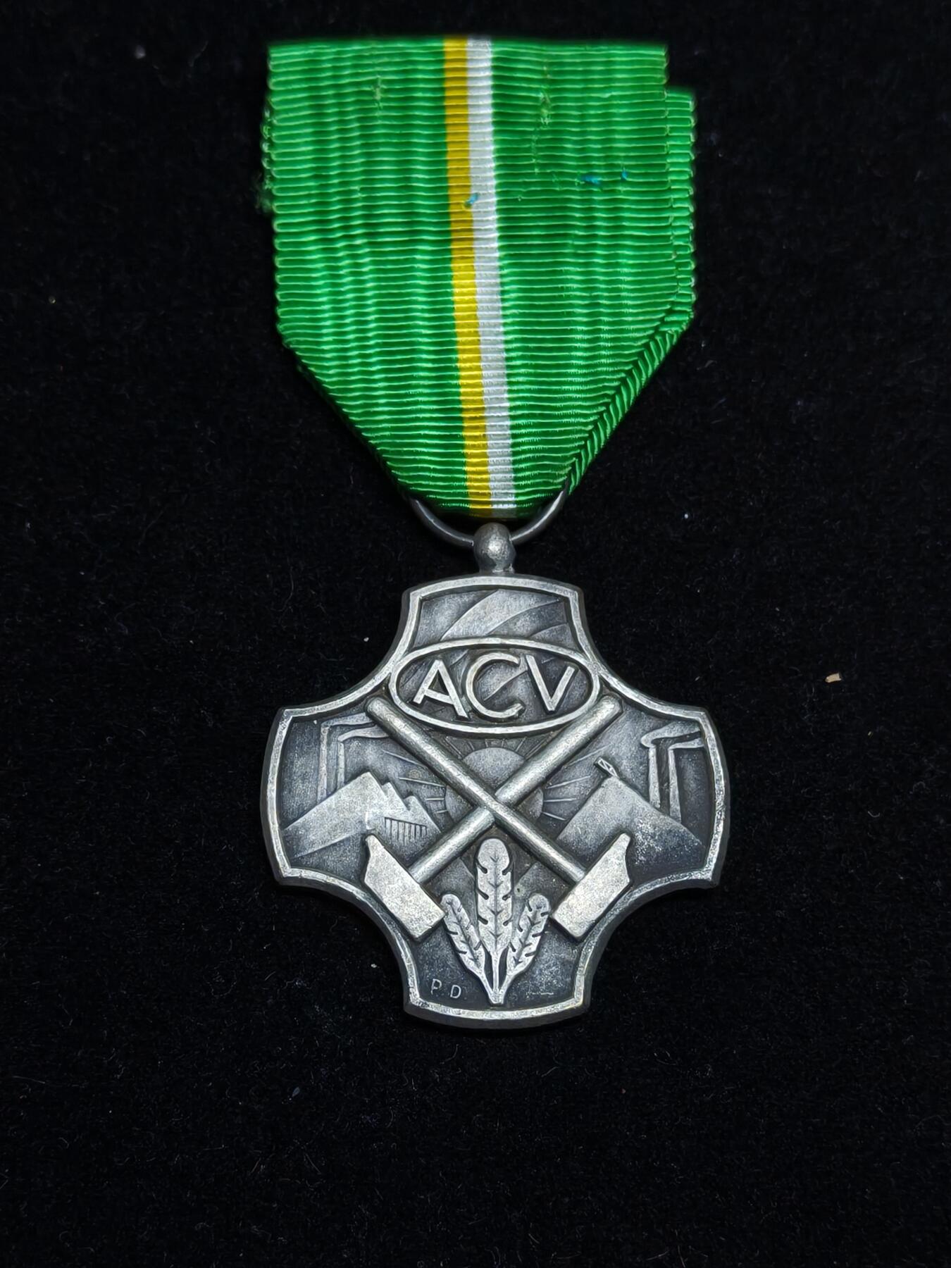 马到成功 迎新年  精品专场 比利时基督教会长期服务银级奖章