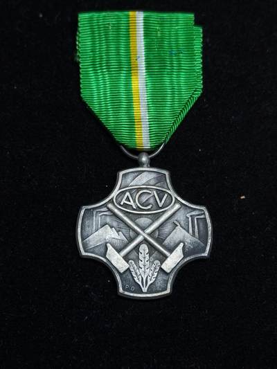 马到成功 迎新年  精品专场 - 比利时基督教会长期服务银级奖章